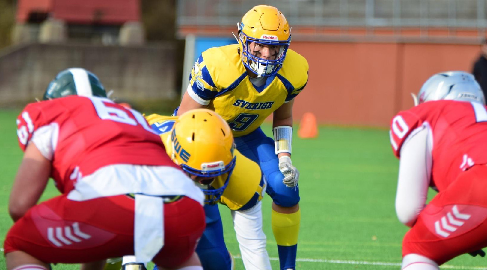 EM-semifinal i Kristianstad när Sveriges juniorlandslag i amerikansk fotboll tar sig an Danmark